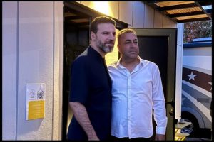 هم‌خوانی خواننده ایرانی با سامی یوسف در حاشیه یک کنسرت