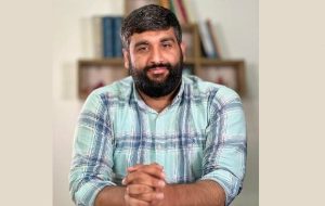 از حلقه‌های مطالعاتی مردمی تا کتابفروشی فرهنگی