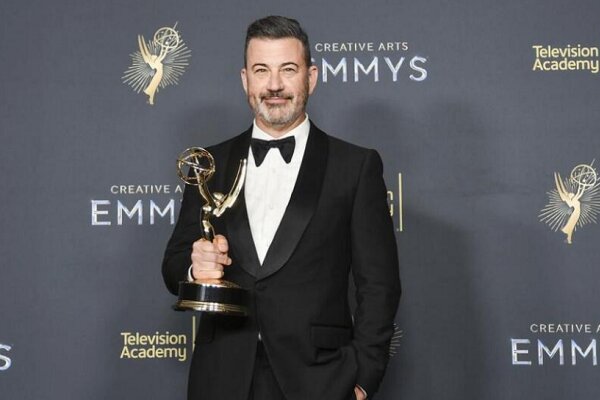 هالیوودی‌ها در واکنش به تعلیق برنامه جیمی کیمل ترامپ را نشانه گرفتند