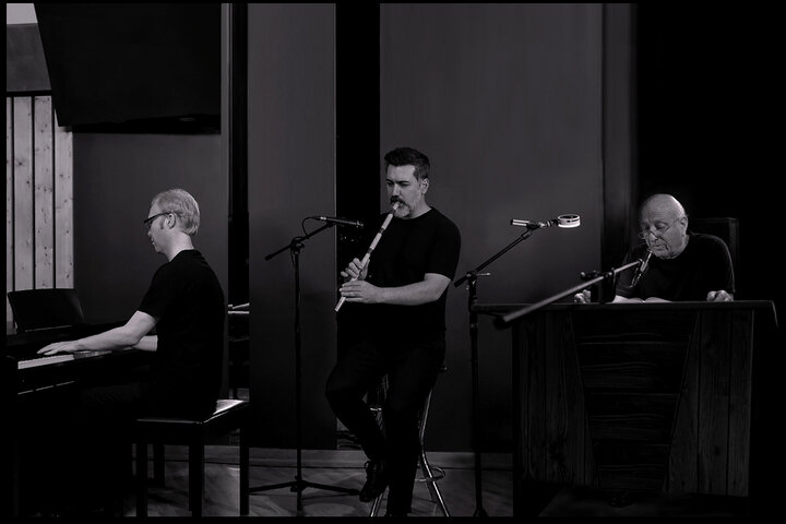 حضور نصرالله مدقالچی در یک آلبوم؛ شفیعی کدکنی از «دوازده» نوشت